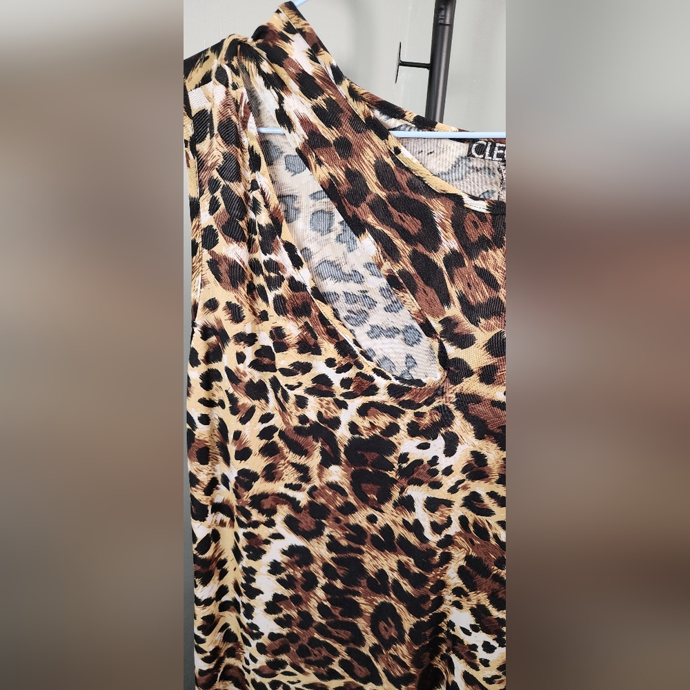 Cleo Wild Patterned Top - Picture 4 of 5